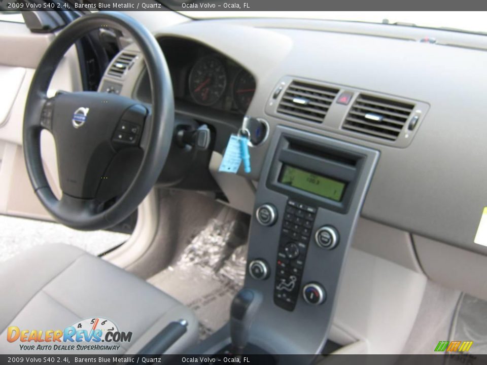 2009 Volvo S40 2.4i Barents Blue Metallic / Quartz Photo #19