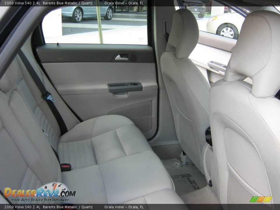 2009 Volvo S40 2.4i Barents Blue Metallic / Quartz Photo #20