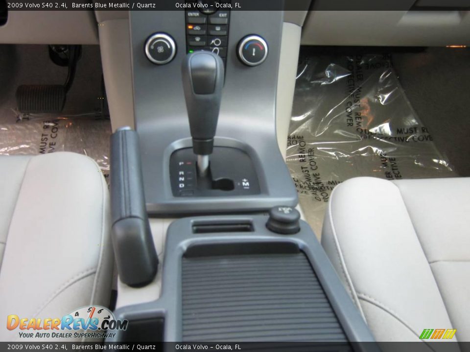 2009 Volvo S40 2.4i Barents Blue Metallic / Quartz Photo #24