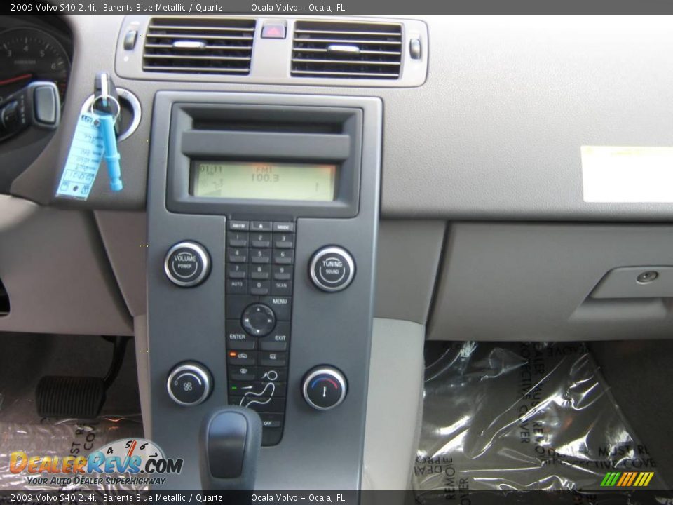 2009 Volvo S40 2.4i Barents Blue Metallic / Quartz Photo #26