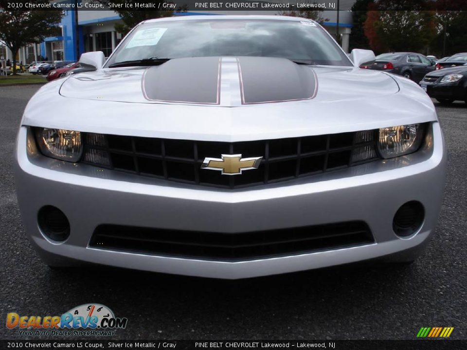 2010 Chevrolet Camaro LS Coupe Silver Ice Metallic / Gray Photo #2