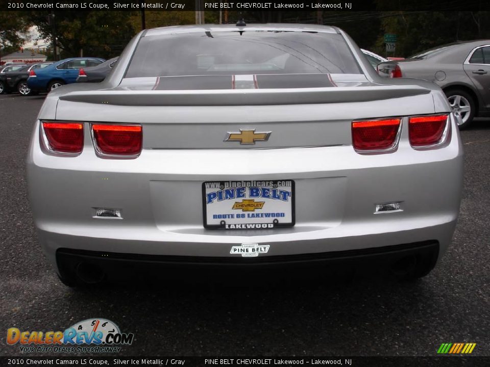 2010 Chevrolet Camaro LS Coupe Silver Ice Metallic / Gray Photo #8