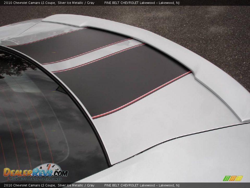 2010 Chevrolet Camaro LS Coupe Silver Ice Metallic / Gray Photo #25