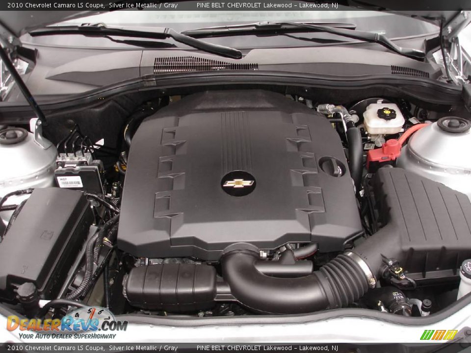 2010 Chevrolet Camaro LS Coupe Silver Ice Metallic / Gray Photo #29
