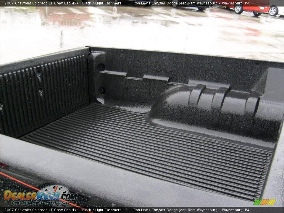 2007 Chevrolet Colorado LT Crew Cab 4x4 Black / Light Cashmere Photo #15