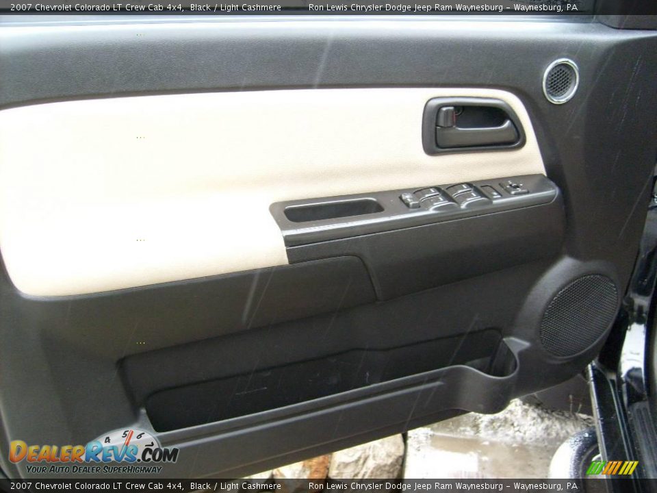 2007 Chevrolet Colorado LT Crew Cab 4x4 Black / Light Cashmere Photo #22