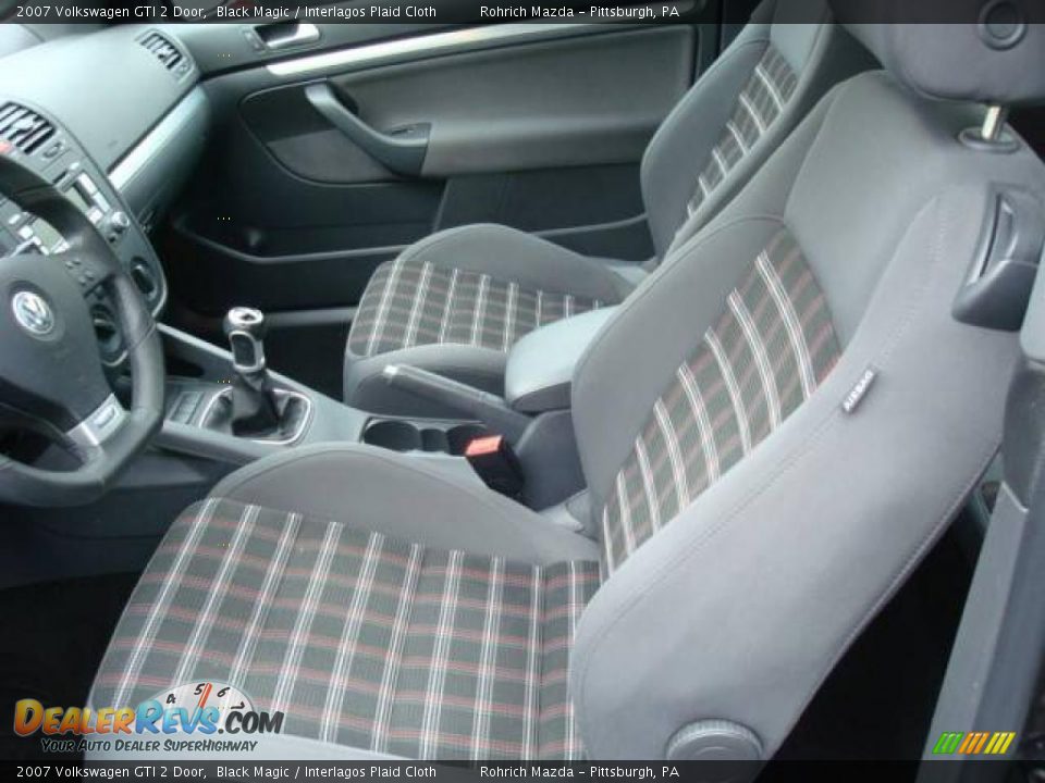 2007 Volkswagen GTI 2 Door Black Magic / Interlagos Plaid Cloth Photo #10