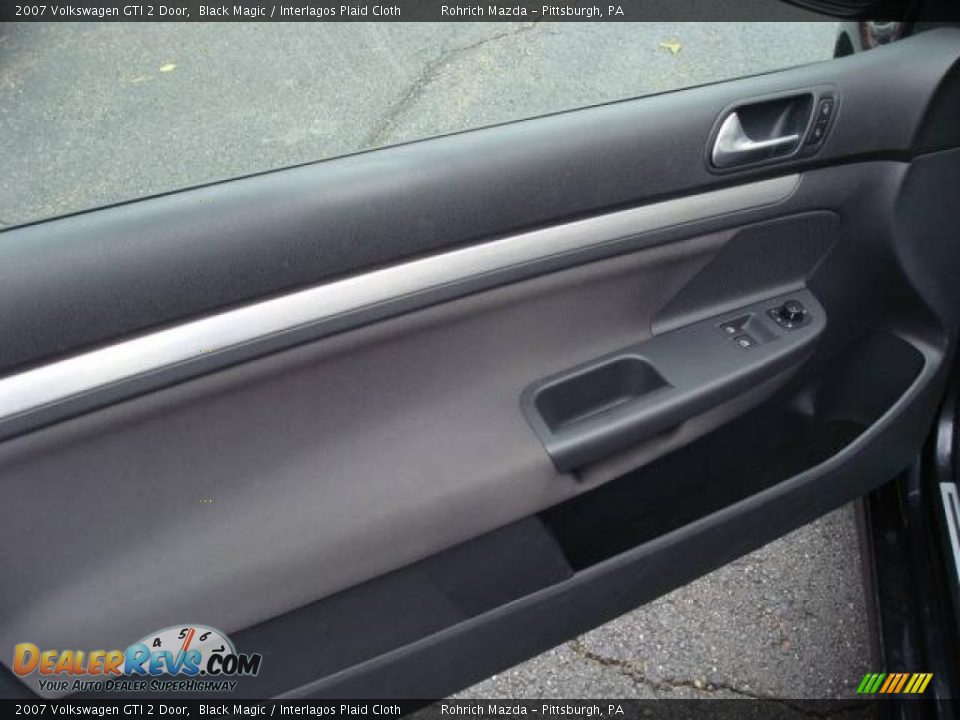 2007 Volkswagen GTI 2 Door Black Magic / Interlagos Plaid Cloth Photo #13