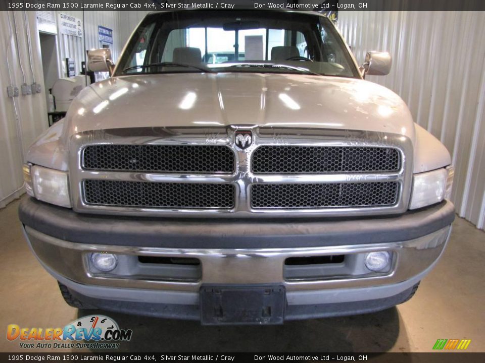 1995 Dodge Ram 1500 Laramie Regular Cab 4x4 Silver Star Metallic / Gray Photo #3