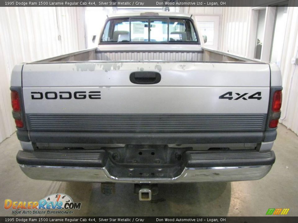 1995 Dodge Ram 1500 Laramie Regular Cab 4x4 Silver Star Metallic / Gray Photo #4
