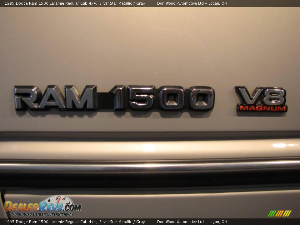 1995 Dodge Ram 1500 Laramie Regular Cab 4x4 Silver Star Metallic / Gray Photo #9