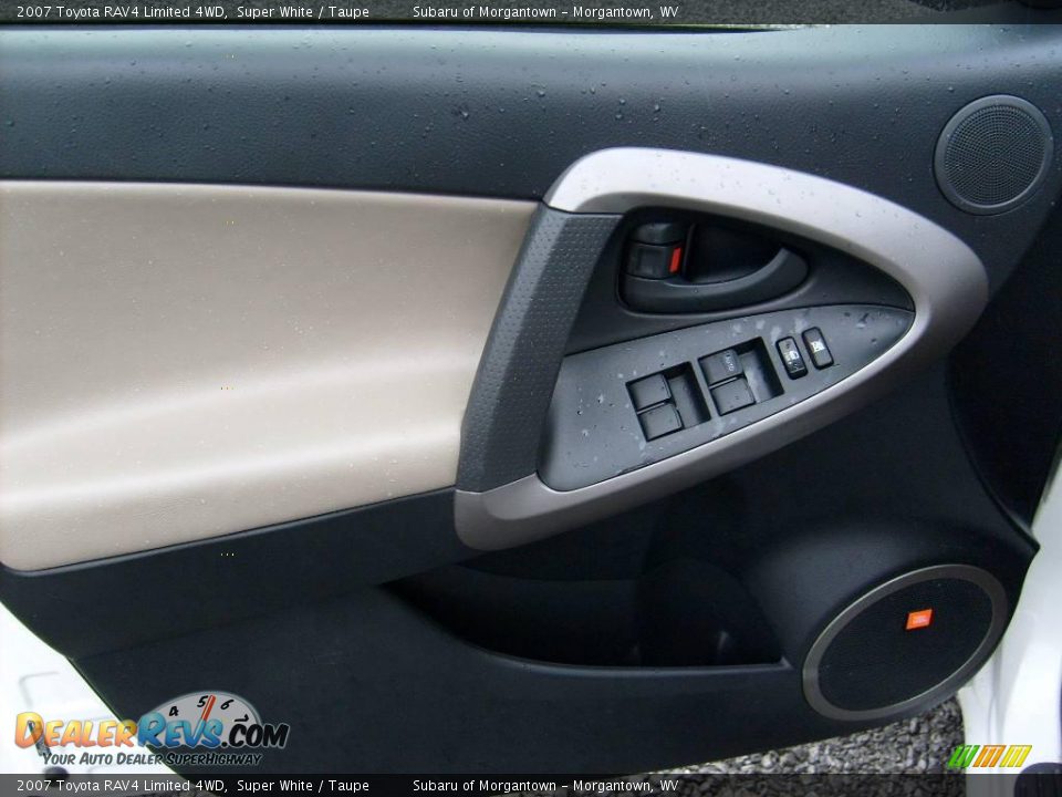 2007 Toyota RAV4 Limited 4WD Super White / Taupe Photo #12