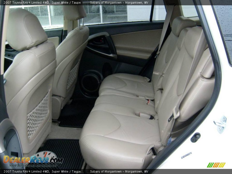2007 Toyota RAV4 Limited 4WD Super White / Taupe Photo #14