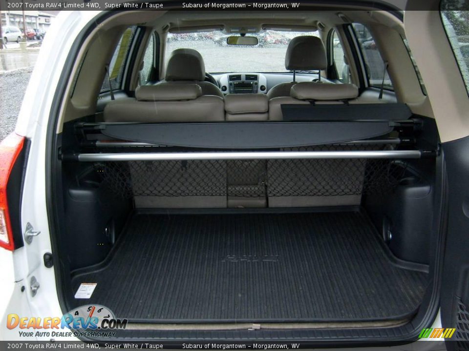 2007 Toyota RAV4 Limited 4WD Super White / Taupe Photo #16