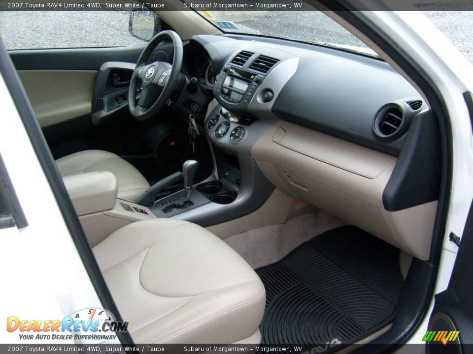 2007 Toyota RAV4 Limited 4WD Super White / Taupe Photo #18