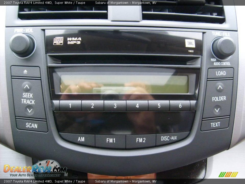 2007 Toyota RAV4 Limited 4WD Super White / Taupe Photo #19