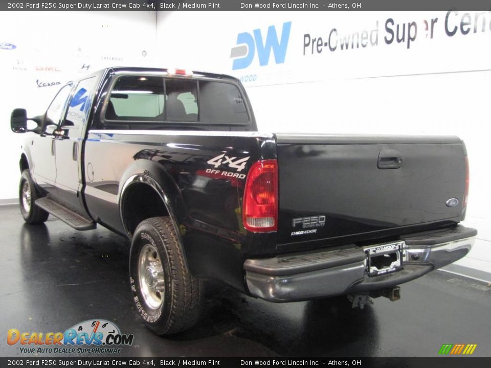 2002 Ford F250 Super Duty Lariat Crew Cab 4x4 Black / Medium Flint Photo #3