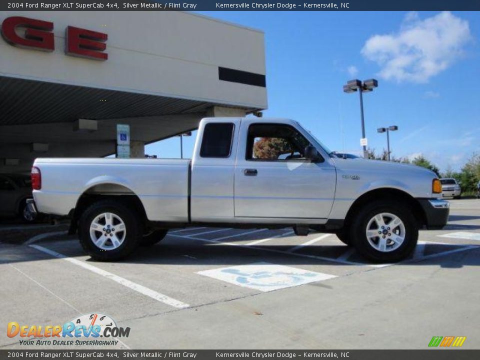 2004 Ford Ranger XLT SuperCab 4x4 Silver Metallic / Flint Gray Photo #3