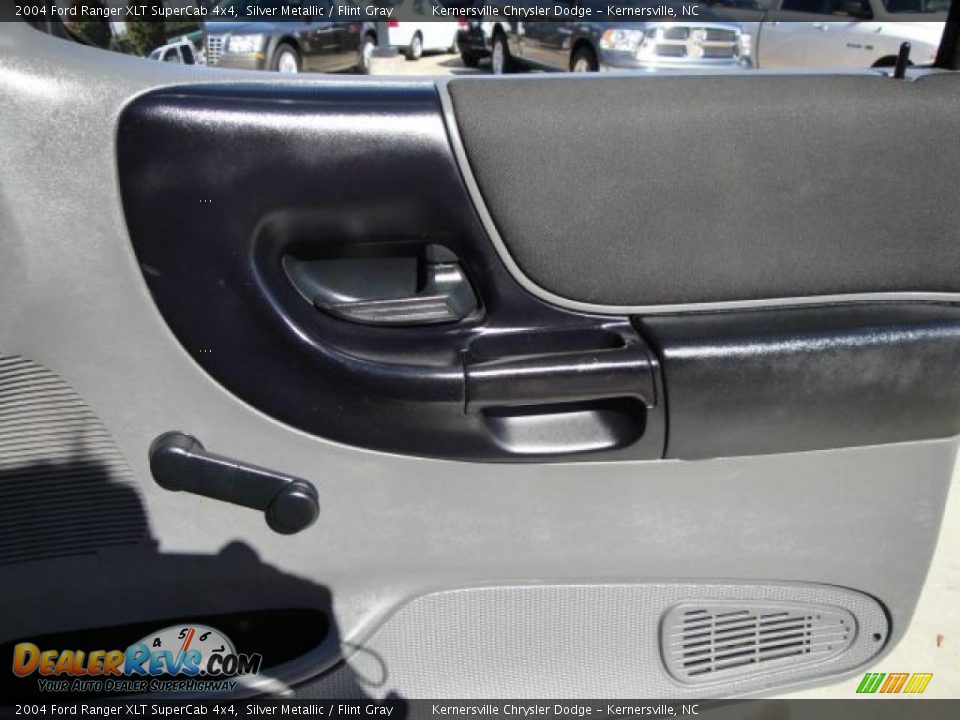 2004 Ford Ranger XLT SuperCab 4x4 Silver Metallic / Flint Gray Photo #16