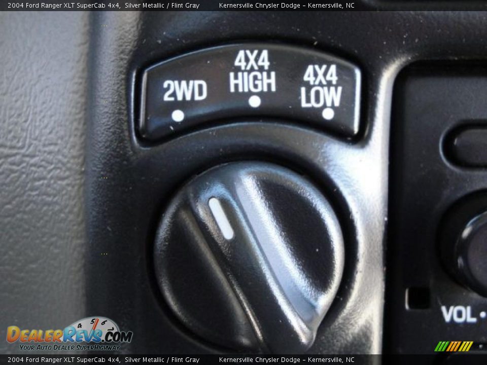 2004 Ford Ranger XLT SuperCab 4x4 Silver Metallic / Flint Gray Photo #19