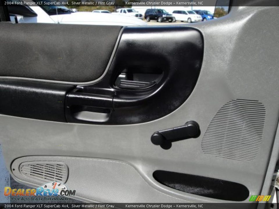 2004 Ford Ranger XLT SuperCab 4x4 Silver Metallic / Flint Gray Photo #24