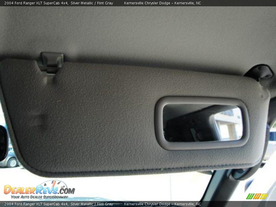 2004 Ford Ranger XLT SuperCab 4x4 Silver Metallic / Flint Gray Photo #26