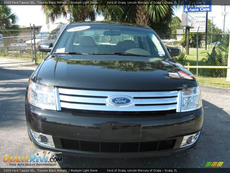 2009 Ford Taurus SEL Tuxedo Black Metallic / Medium Light Stone Photo #8