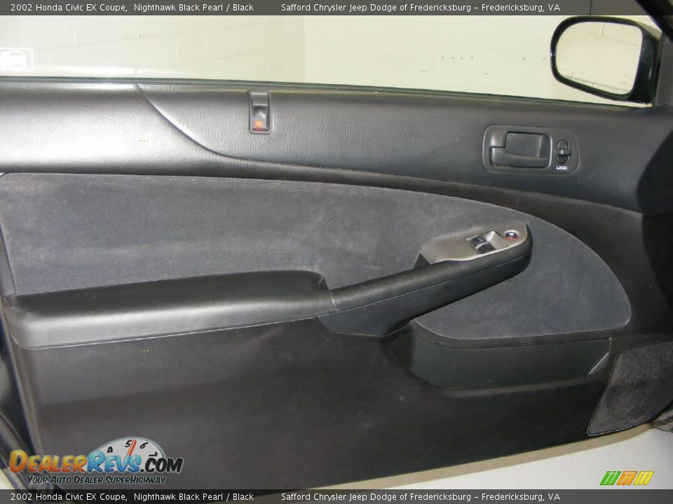 2002 Honda Civic EX Coupe Nighthawk Black Pearl / Black Photo #24