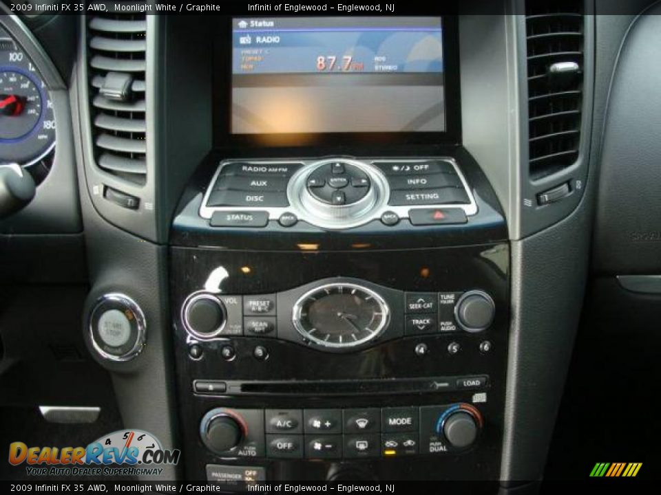 2009 Infiniti FX 35 AWD Moonlight White / Graphite Photo #18