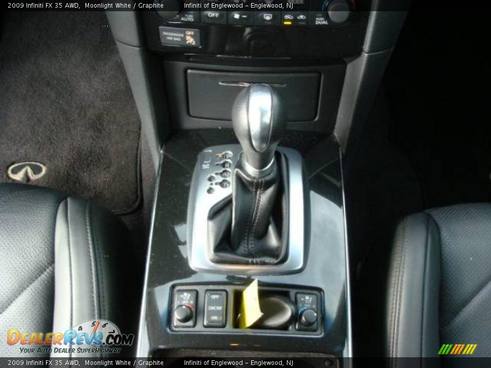 2009 Infiniti FX 35 AWD Moonlight White / Graphite Photo #20