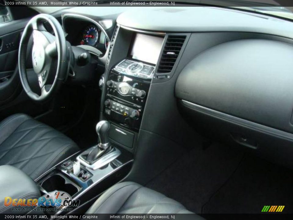 2009 Infiniti FX 35 AWD Moonlight White / Graphite Photo #26