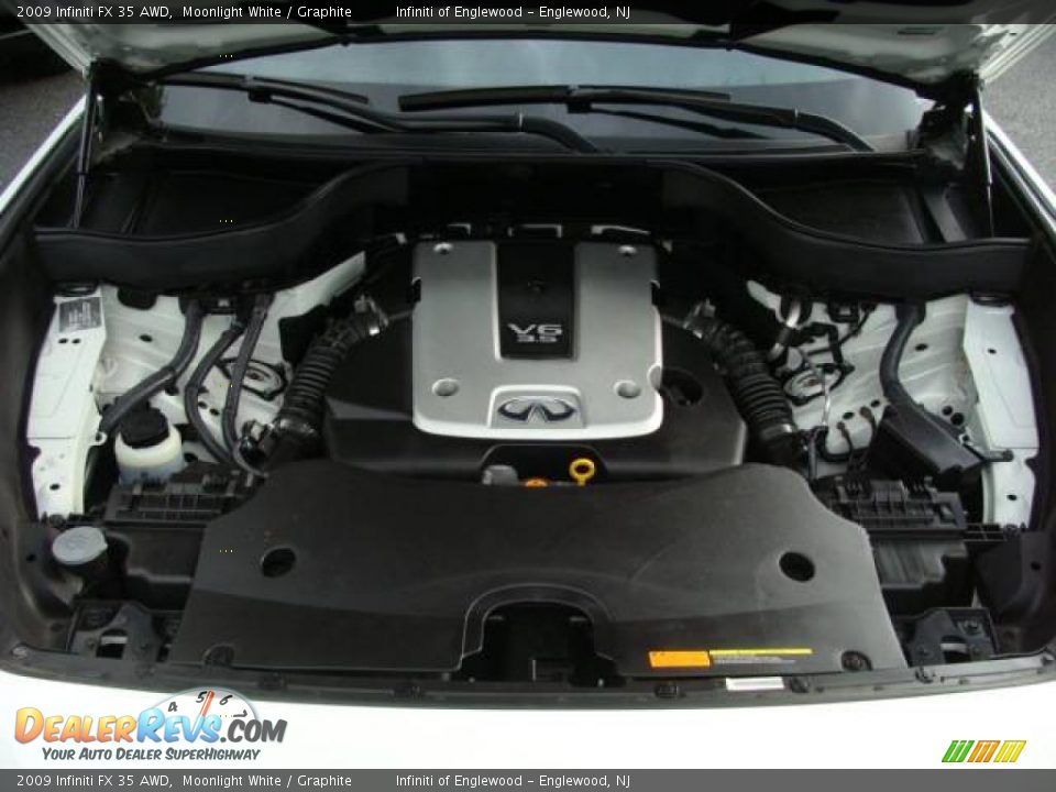 2009 Infiniti FX 35 AWD Moonlight White / Graphite Photo #31