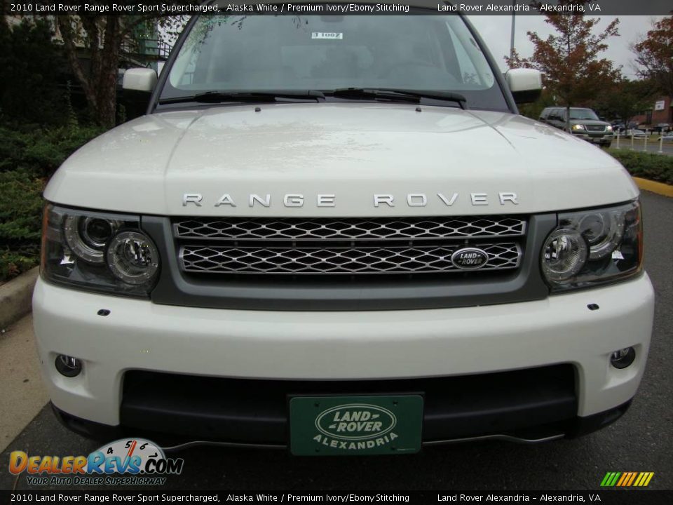 2010 Land Rover Range Rover Sport Supercharged Alaska White / Premium Ivory/Ebony Stitching Photo #8