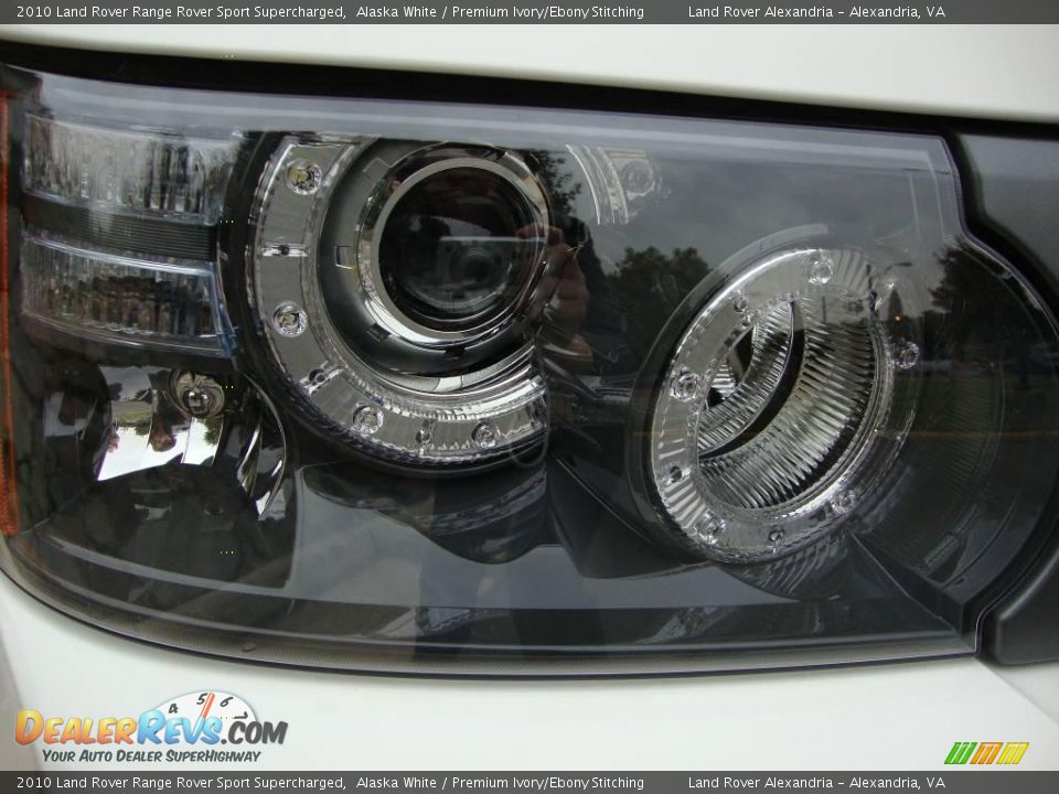 2010 Land Rover Range Rover Sport Supercharged Alaska White / Premium Ivory/Ebony Stitching Photo #9