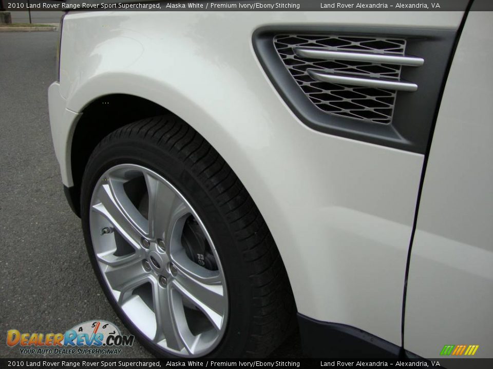 2010 Land Rover Range Rover Sport Supercharged Alaska White / Premium Ivory/Ebony Stitching Photo #23