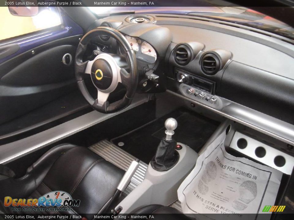 Dashboard of 2005 Lotus Elise  Photo #7