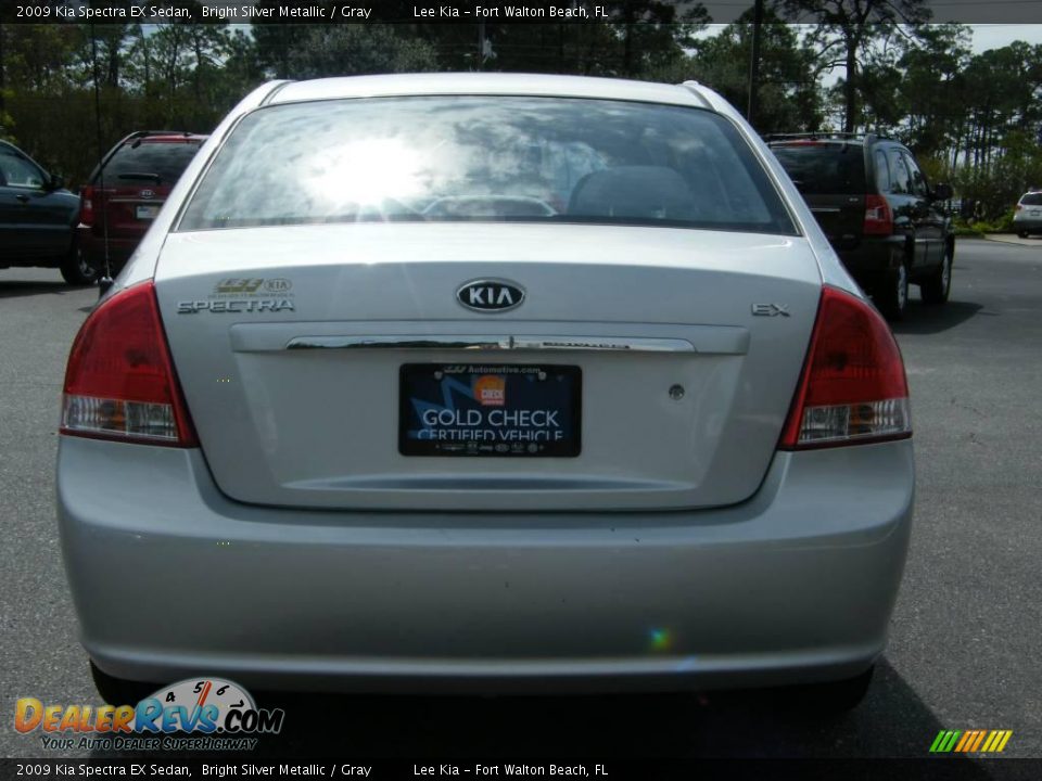 2009 Kia Spectra EX Sedan Bright Silver Metallic / Gray Photo #4