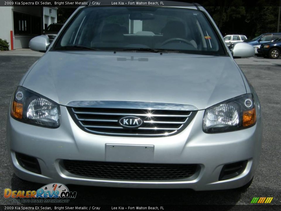 2009 Kia Spectra EX Sedan Bright Silver Metallic / Gray Photo #9