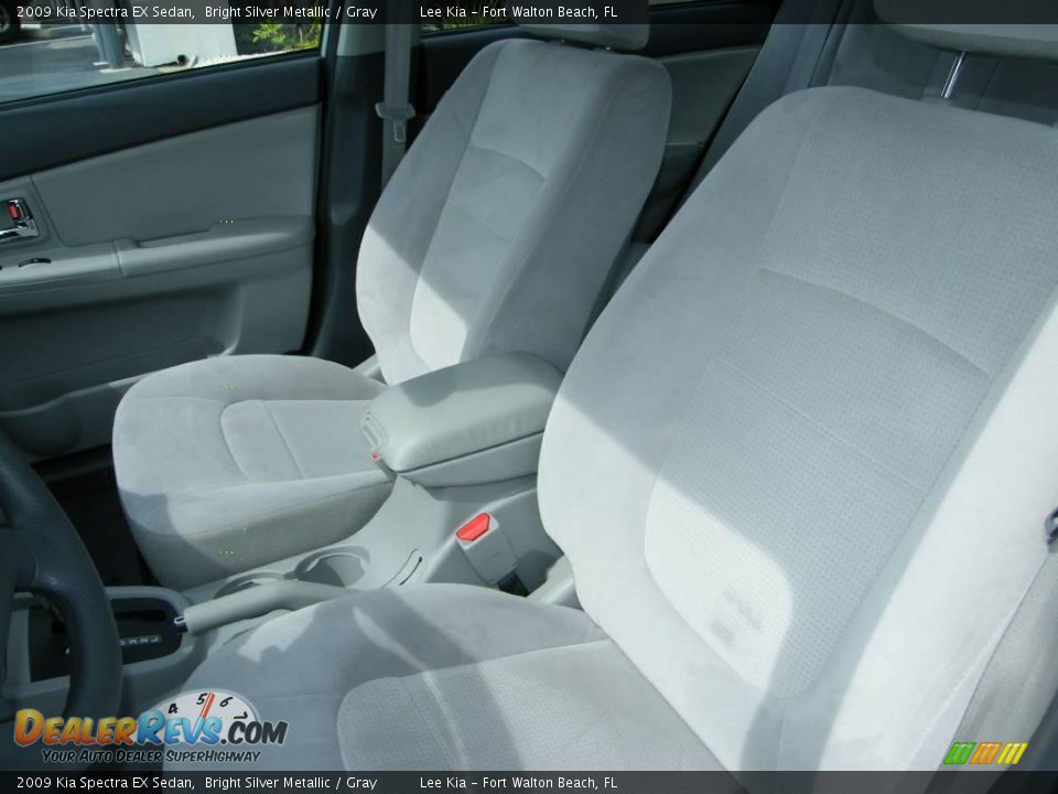 2009 Kia Spectra EX Sedan Bright Silver Metallic / Gray Photo #15
