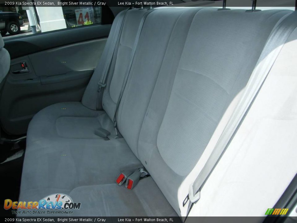 2009 Kia Spectra EX Sedan Bright Silver Metallic / Gray Photo #22