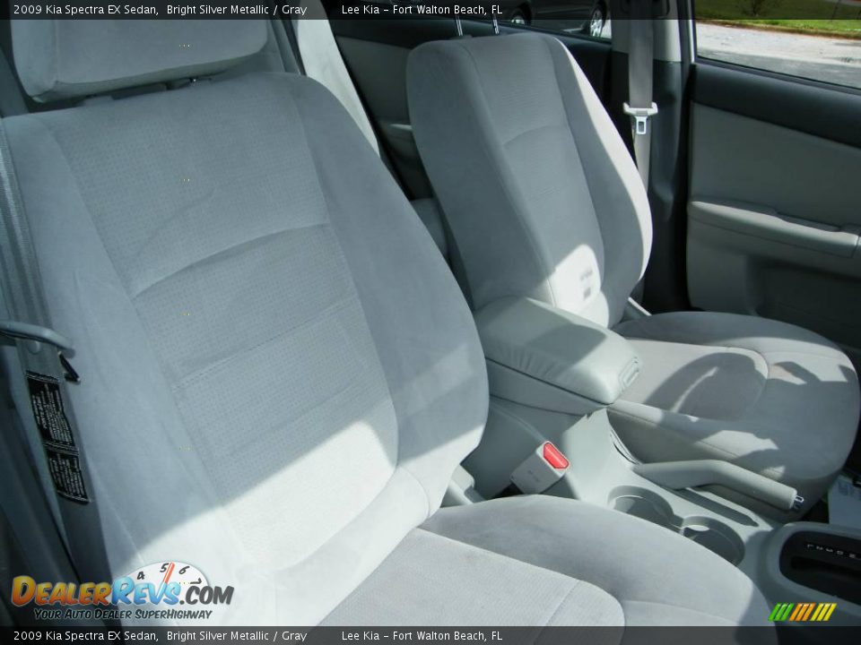 2009 Kia Spectra EX Sedan Bright Silver Metallic / Gray Photo #27
