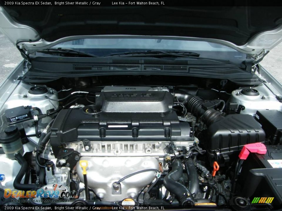 2009 Kia Spectra EX Sedan Bright Silver Metallic / Gray Photo #29