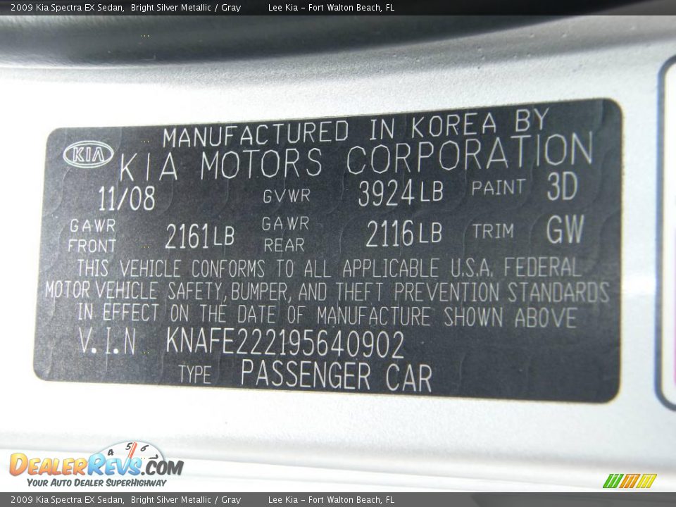 2009 Kia Spectra EX Sedan Bright Silver Metallic / Gray Photo #31