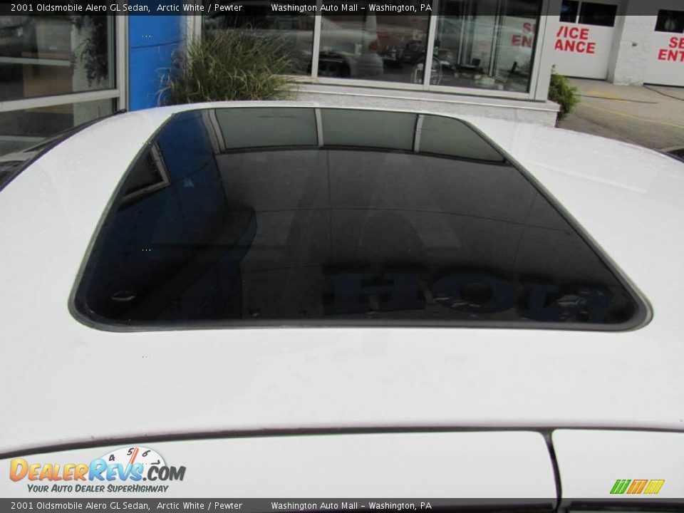2001 Oldsmobile Alero GL Sedan Arctic White / Pewter Photo #3