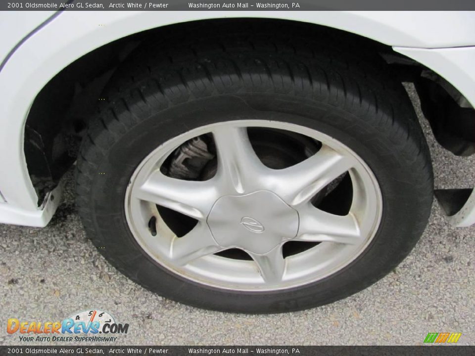 2001 Oldsmobile Alero GL Sedan Arctic White / Pewter Photo #4