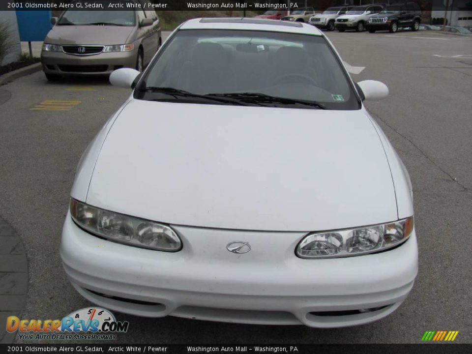 2001 Oldsmobile Alero GL Sedan Arctic White / Pewter Photo #11