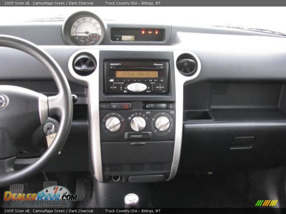 2005 Scion xB Camouflage Green / Dark Charcoal Photo #11