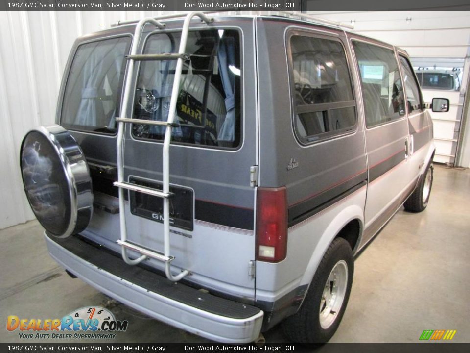 1987 GMC Safari Conversion Van Silver Metallic / Gray Photo #2