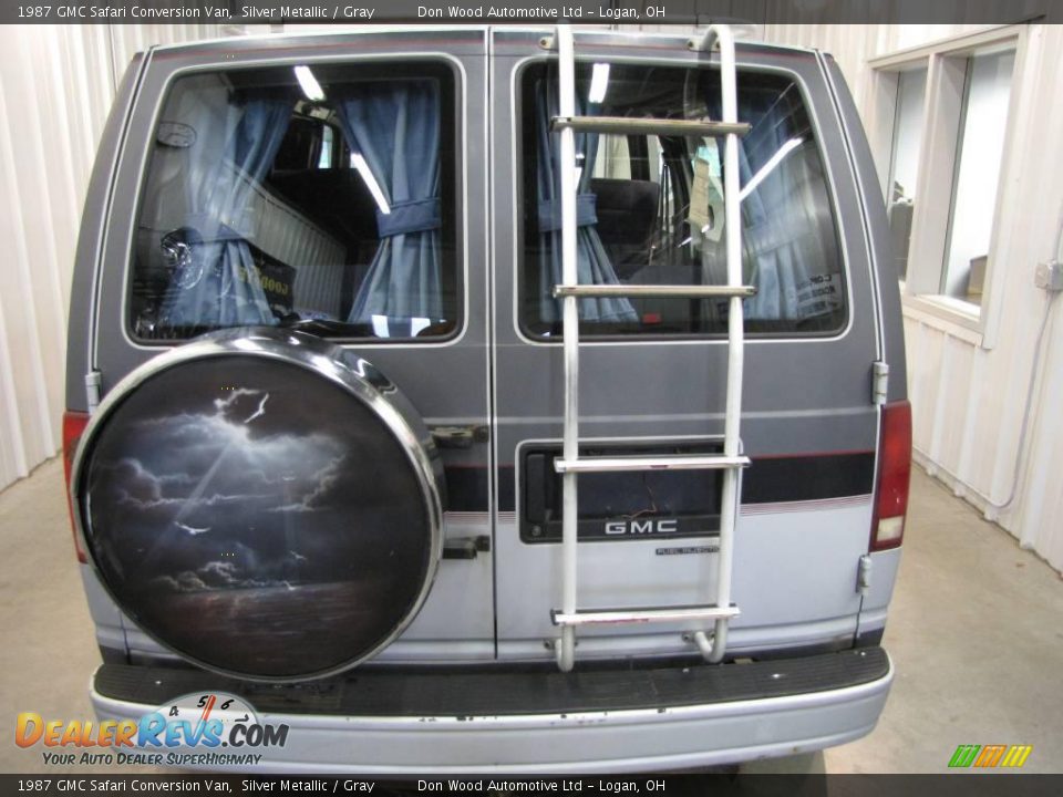 1987 GMC Safari Conversion Van Silver Metallic / Gray Photo #3