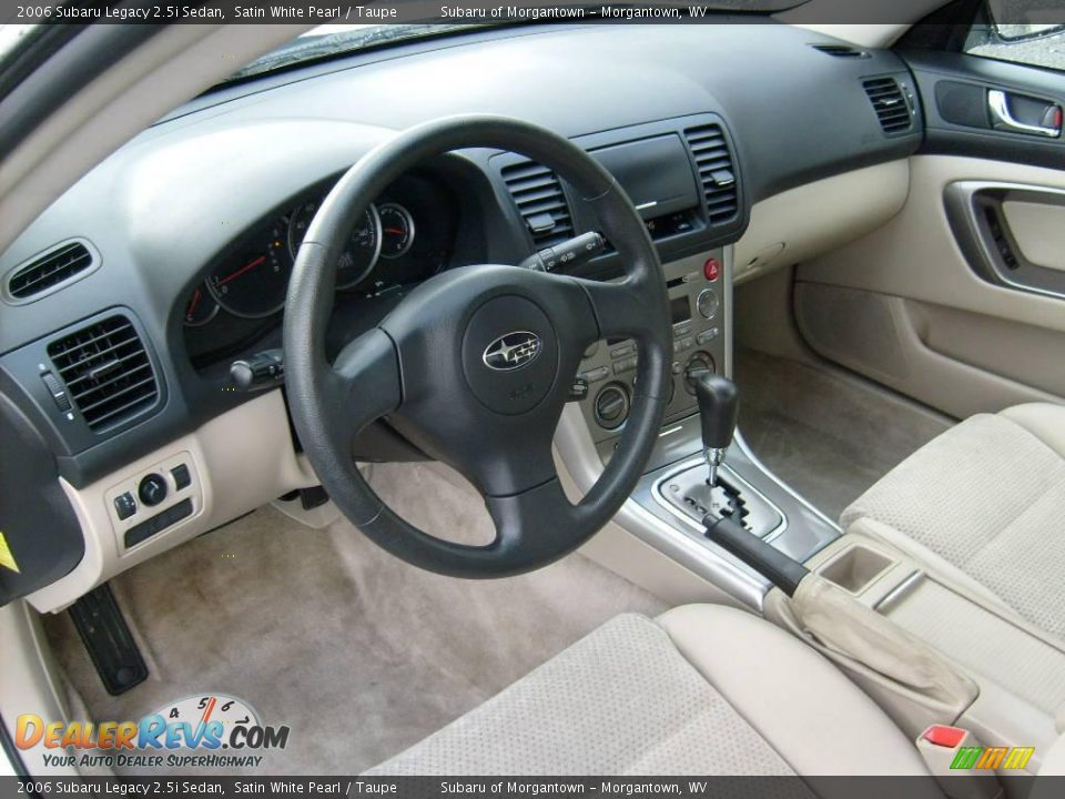 2006 Subaru Legacy 2.5i Sedan Satin White Pearl / Taupe Photo #11